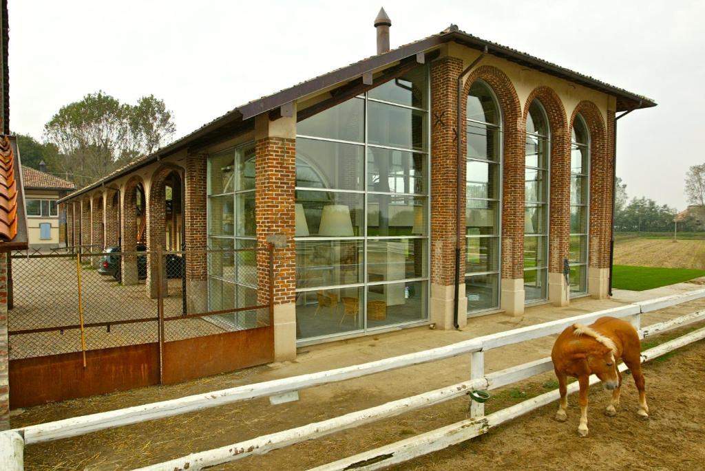 Agriturismo Cascina Caremma Besate Εξωτερικό φωτογραφία